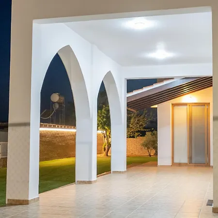 Konnos 1 Villa *