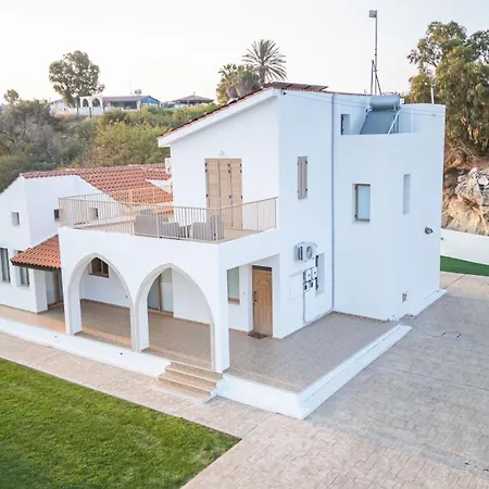 Konnos 1 Villa